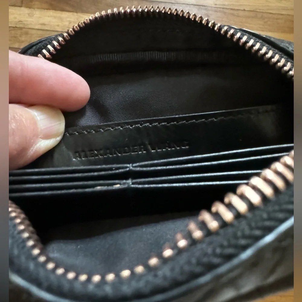 Bundle of Alexander Wang Fumo wristlets - Picture 11 of 12